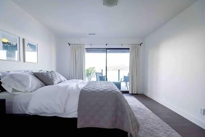 Ocean Front 2 Bedroom Suite With Stunning Views Βικτώρια 0*,  Καναδάς